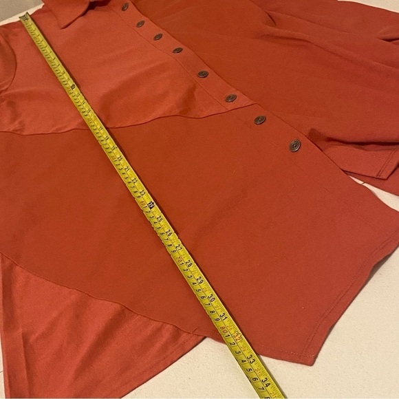 Soft Surroundings Top Womens Size M Orange/Rust  Asymmetric V-Neck Buttons - Picture 12 of 12